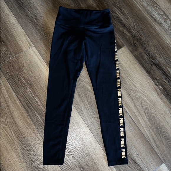 VS Pink Leggings 🌼 - Picture 2 of 5